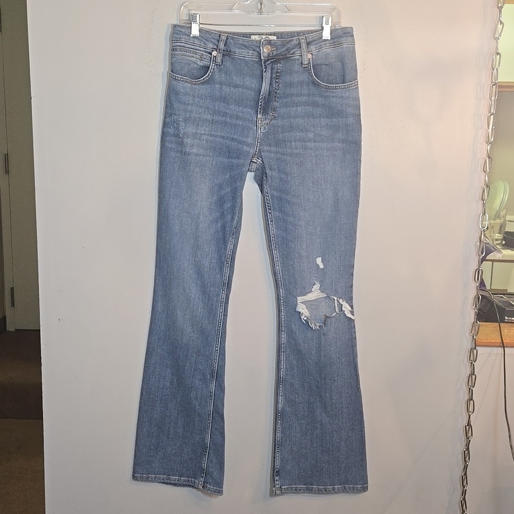 We the Free Jeans Women’s Size 30 Blue Mid Rise Bootcut Distressed NWOT